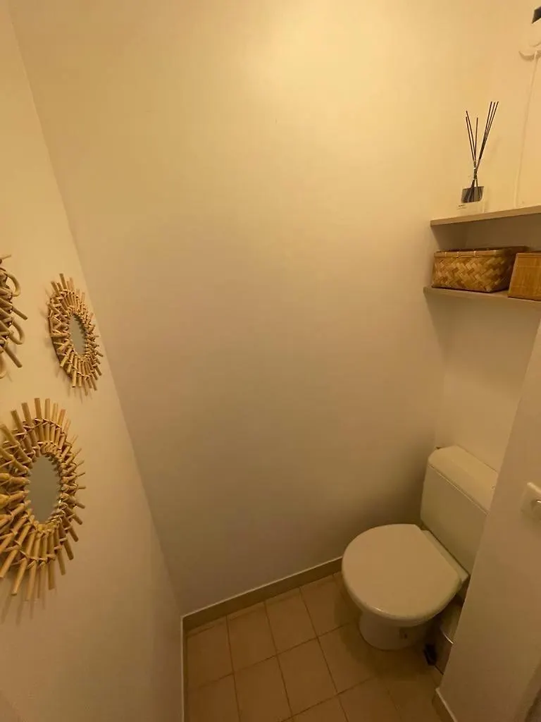 Apartment Joli Studio Au Centre De Juan Les Pins