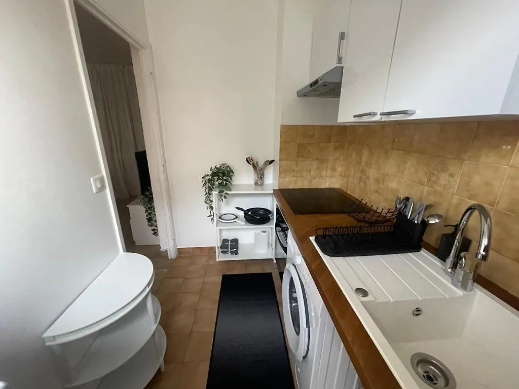 Joli Studio Au Centre De Juan Les Pins Apartment
